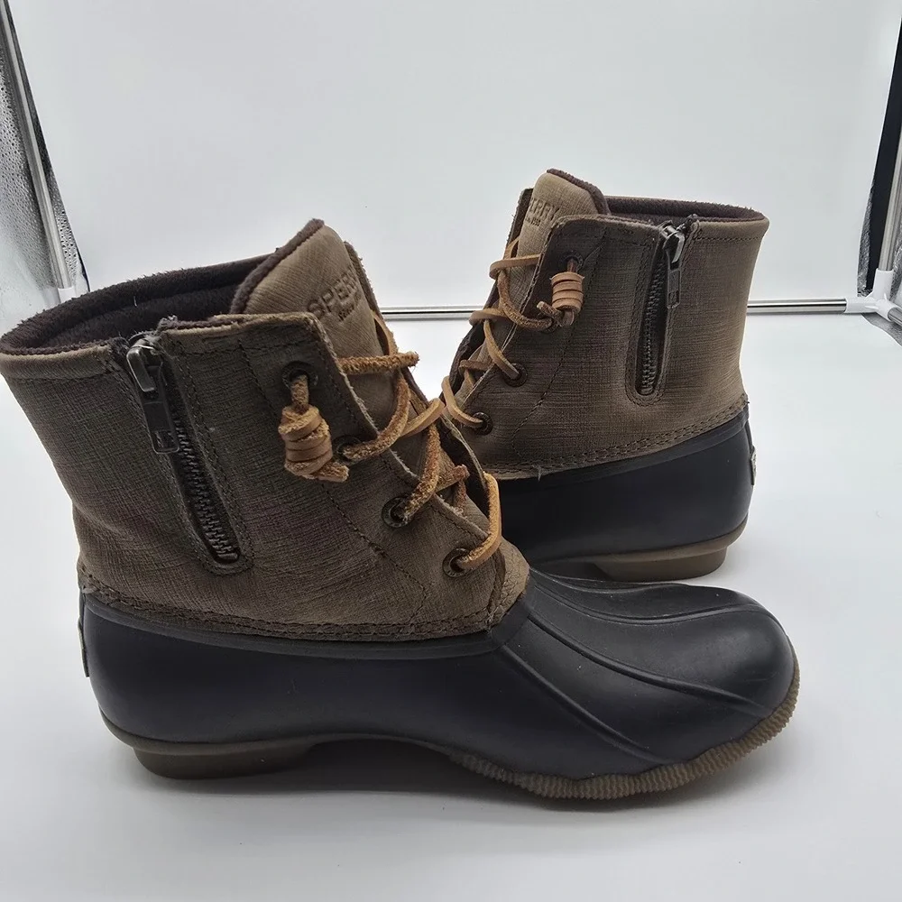 Sperry Top Sider Women 7.5 Saltwater Core Boots Brown/Olive‎ Waterproof 99729